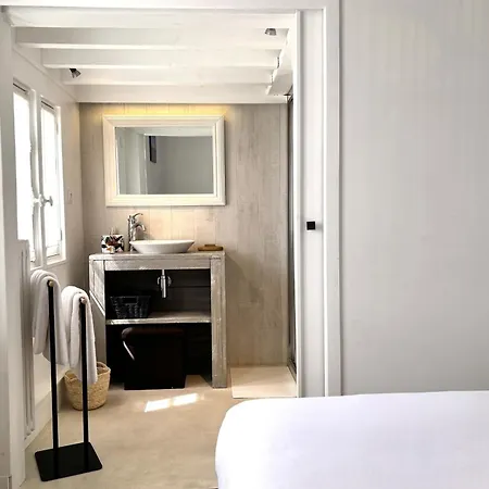 La Mirabeau Villa *