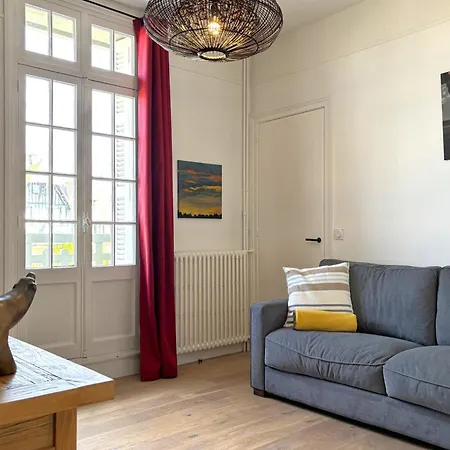 La Mirabeau * ドーヴィル